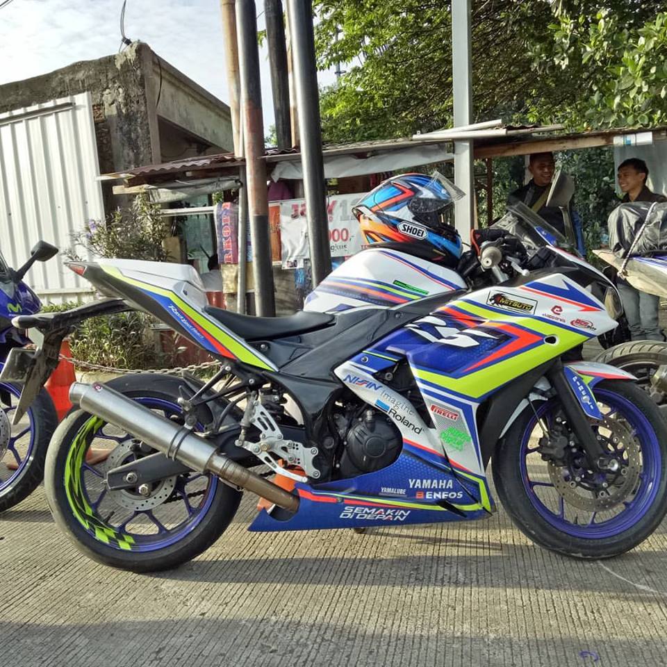 Pengecatan Motor Yamaha R25